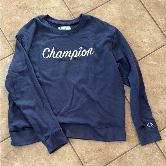 Champion Navy Blue Crew Neck Sweatshirt - Picture 1 of 3